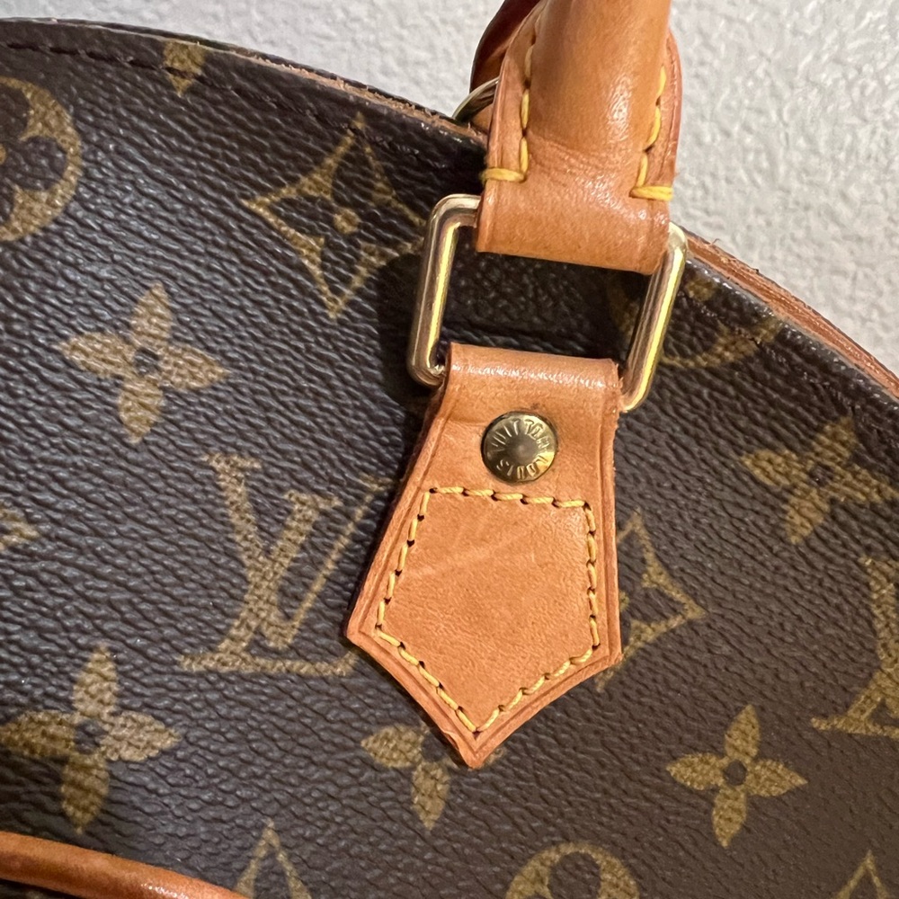 AUTHENTIC - Louis Vuitton Monogram Ellipse MM - LIKE NEW - Picture 4 of 9
